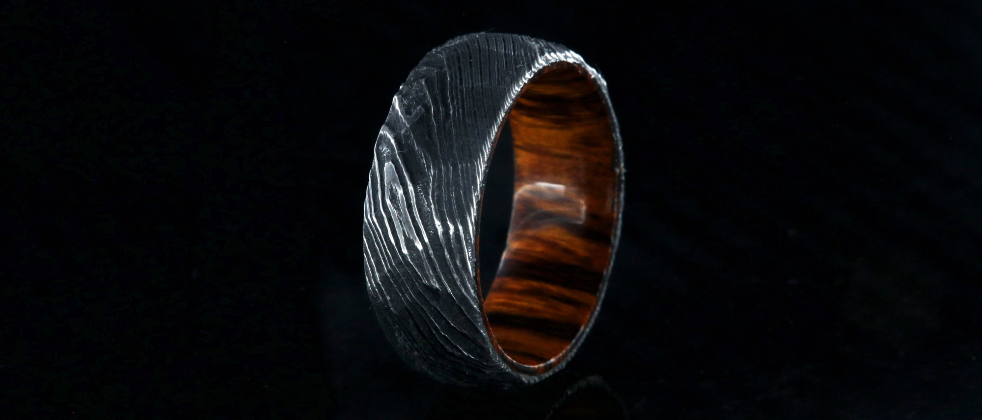 Damascus Steel: A Stunning Symbol of Strength and Love