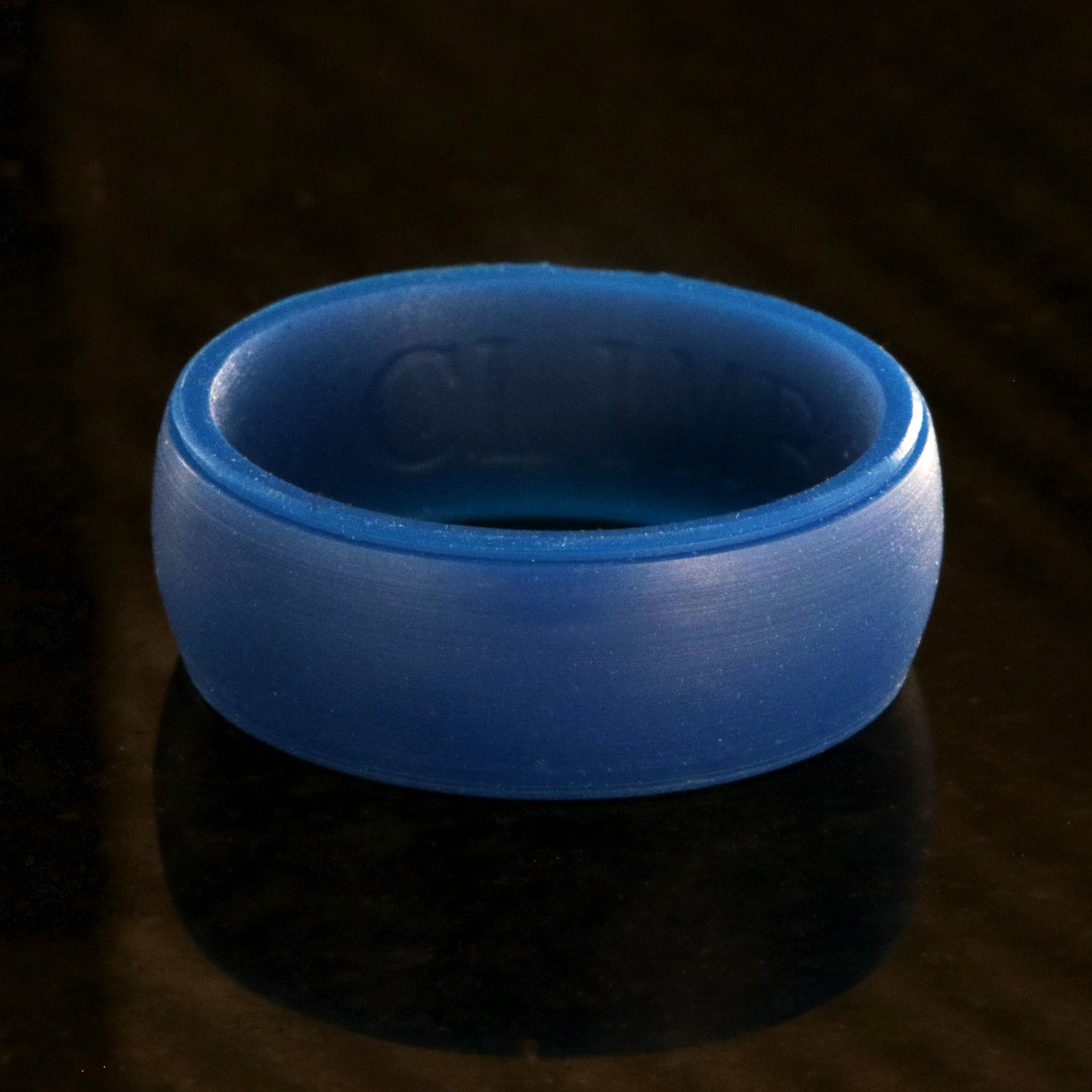8mm wide blue silicone CLIMB band