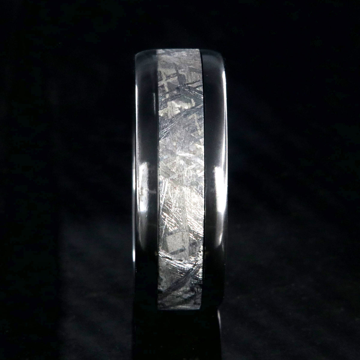 8mm wide meteorite ring with black zirconium edges and sleeve, rounded profile