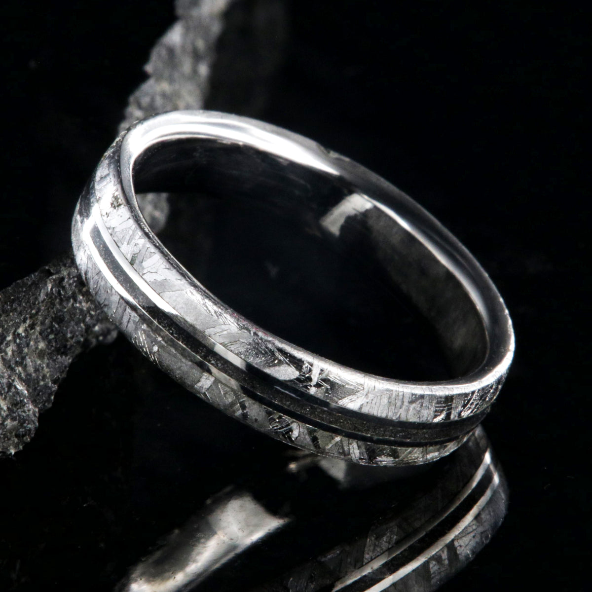 5mm wide Gibeon women&#39;s meteorite wedding band with a center stardust inlay