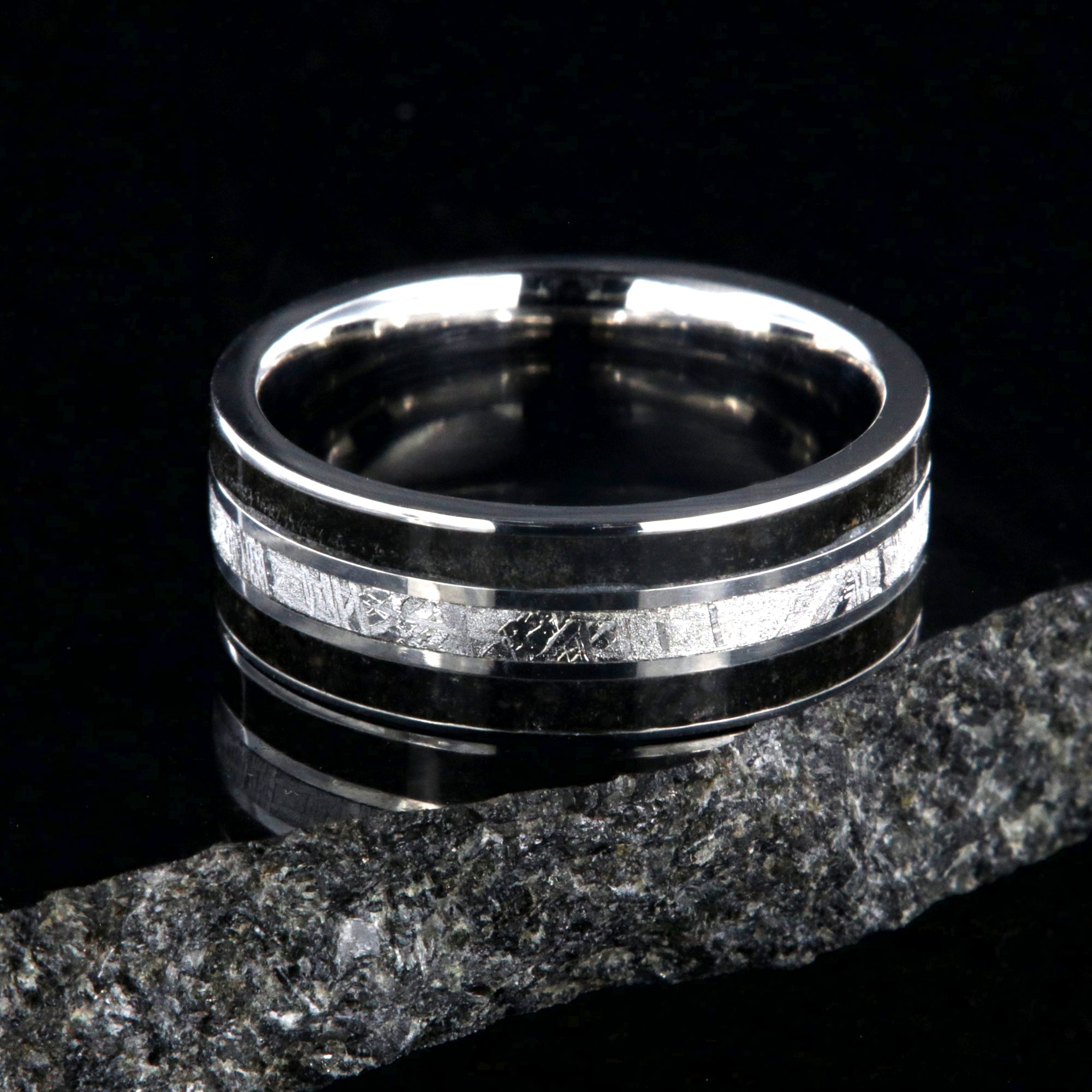 9mm wide men's wedding band with t-rex edges and meteorite center