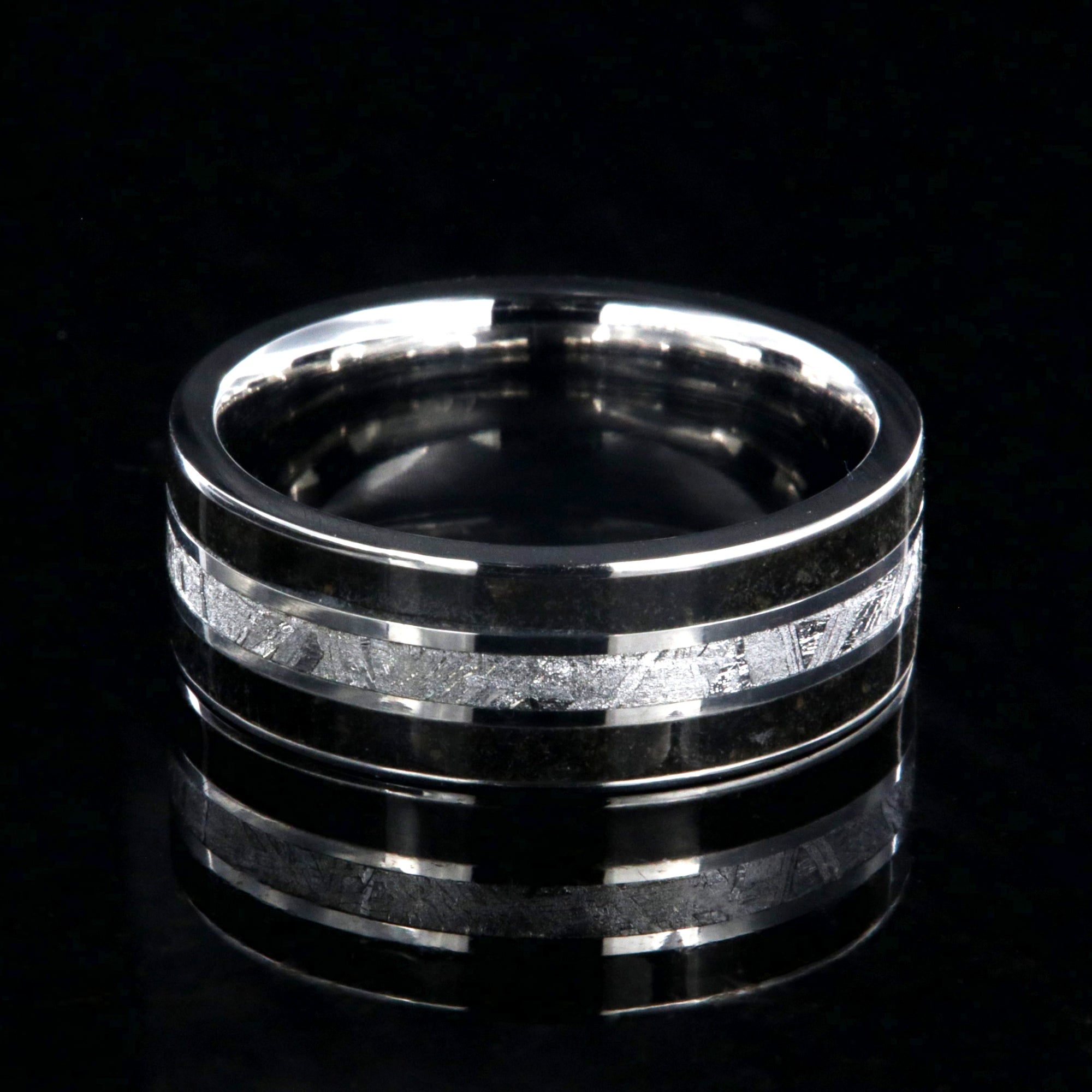 9mm wide men's wedding band with t-rex edges and meteorite center
