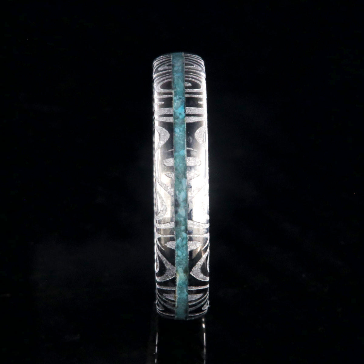 4mm wide Damascus steel ring with thin turquoise inlay