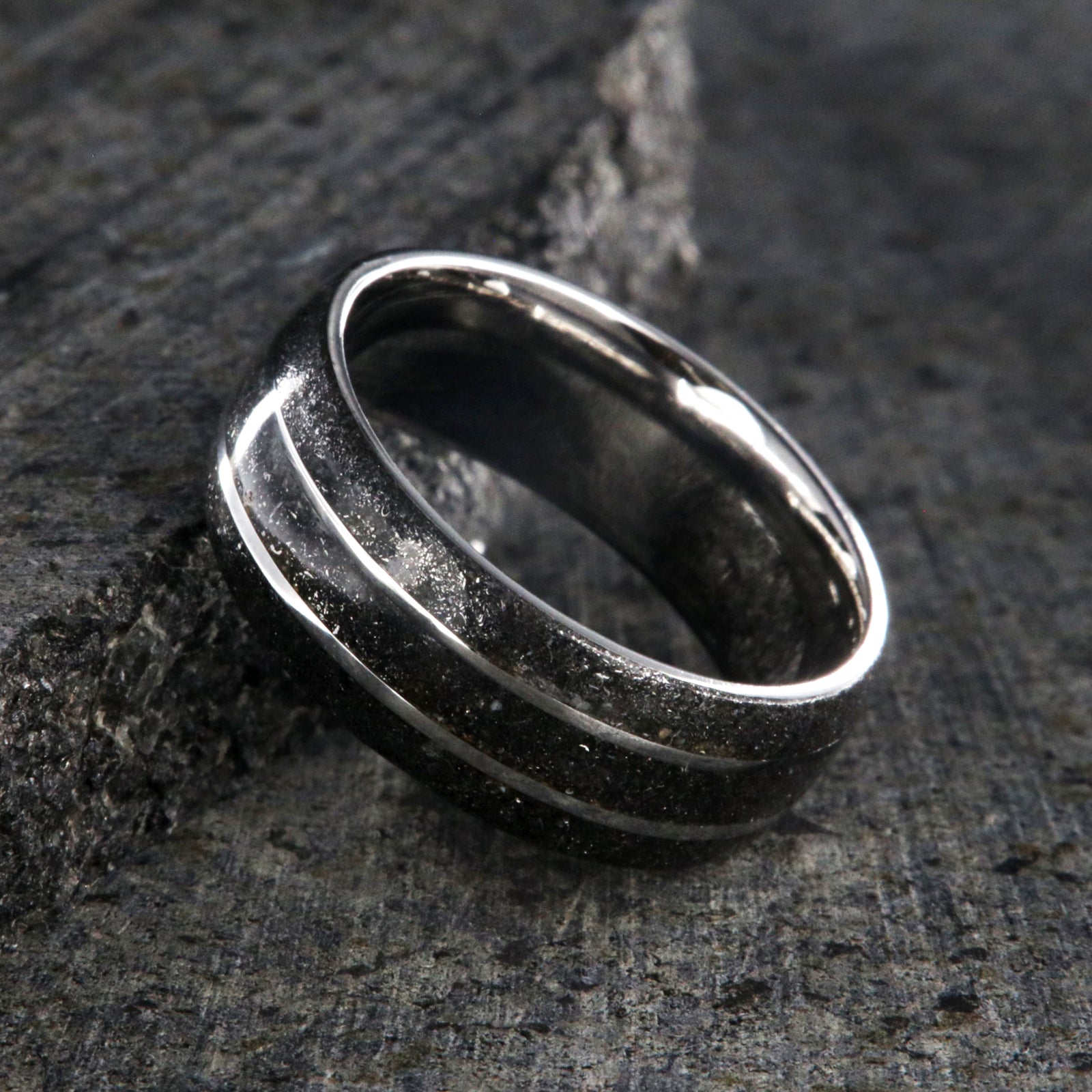 8mm wide stardust ring with two titanium inlayed lines and sleeve