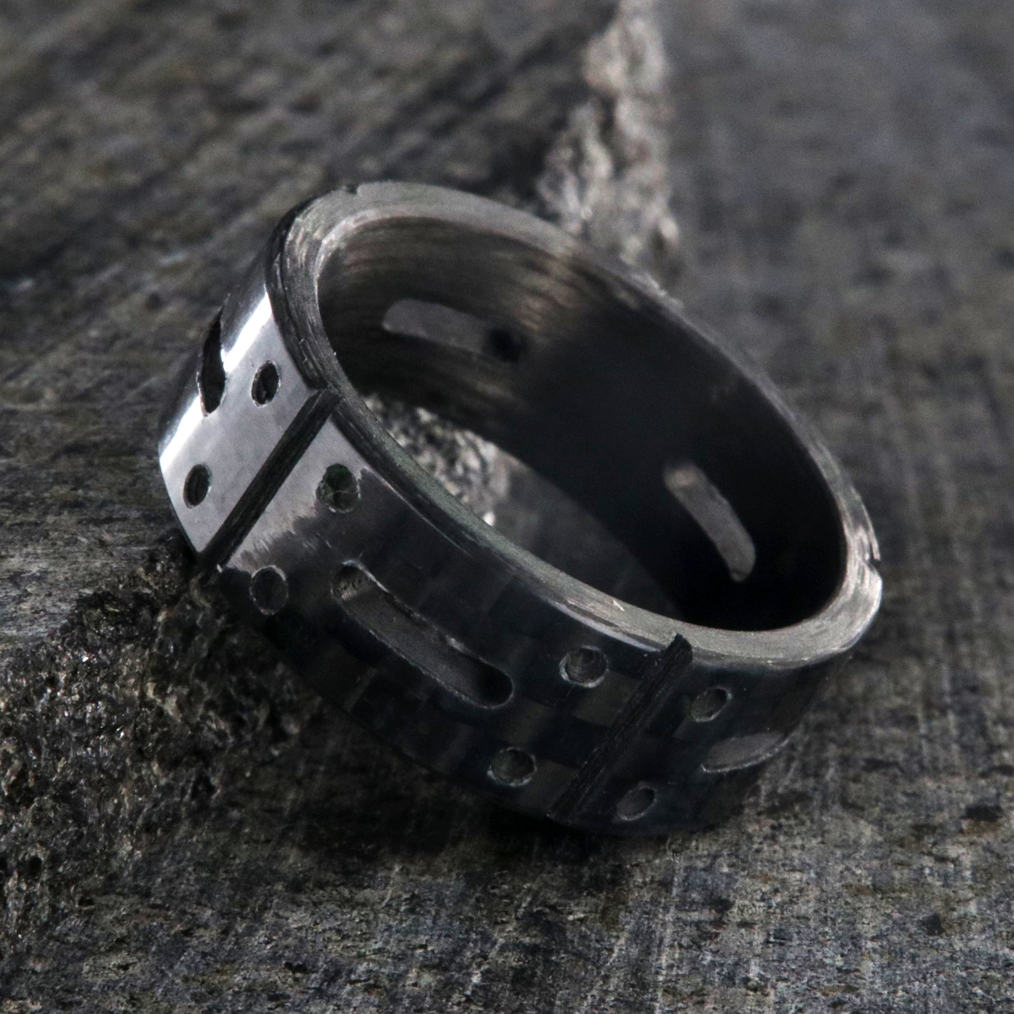 8mm wide black carbon fiber ring with a carved matrix pattern