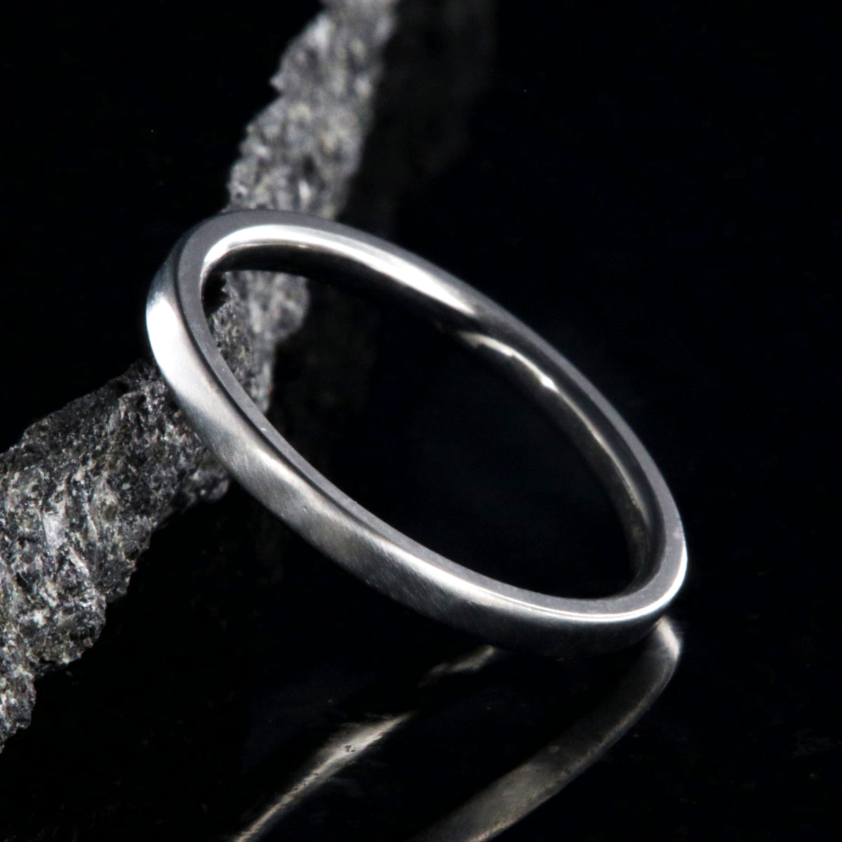 2mm wide titanium wedding band 