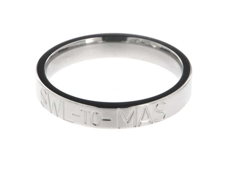 4mm wide women&#39;s titanium duck band ring with one ling of custom text