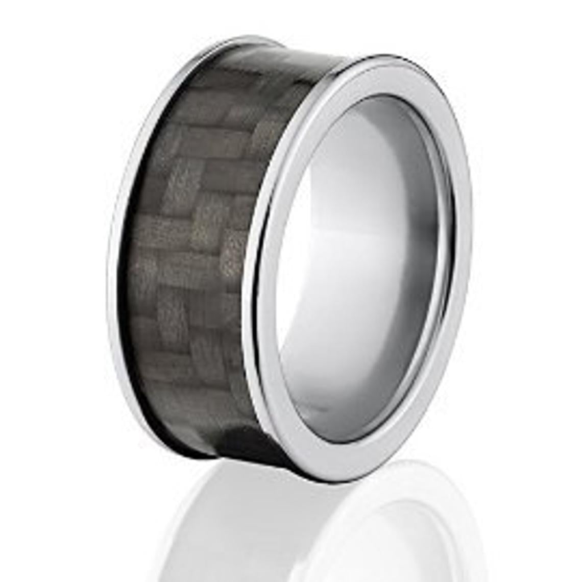 9mm wide titanium ring with black carbon fiber inlay